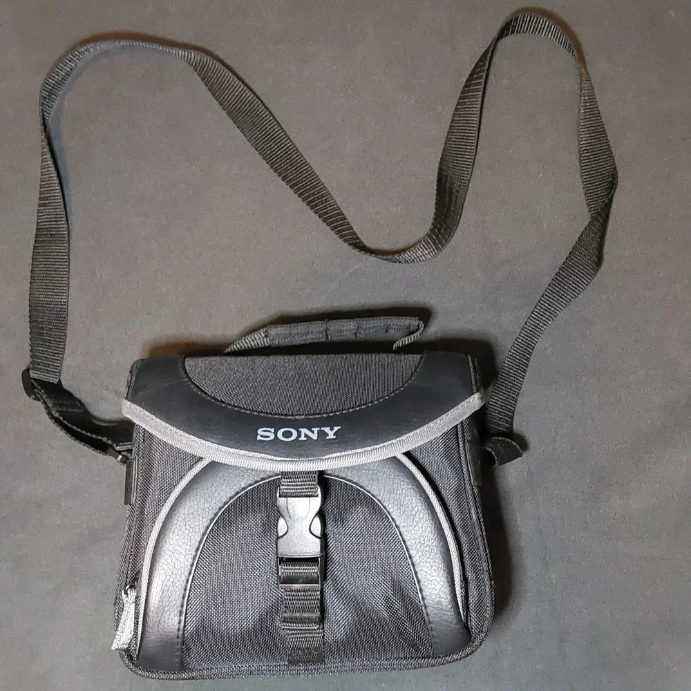Sony LCS-X20 Camera Camcorder Soft Carrying Bag Adjustable Shoulder Strap BLACK‎